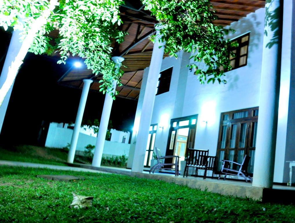Villa 234 Boossa Екстер'єр фото